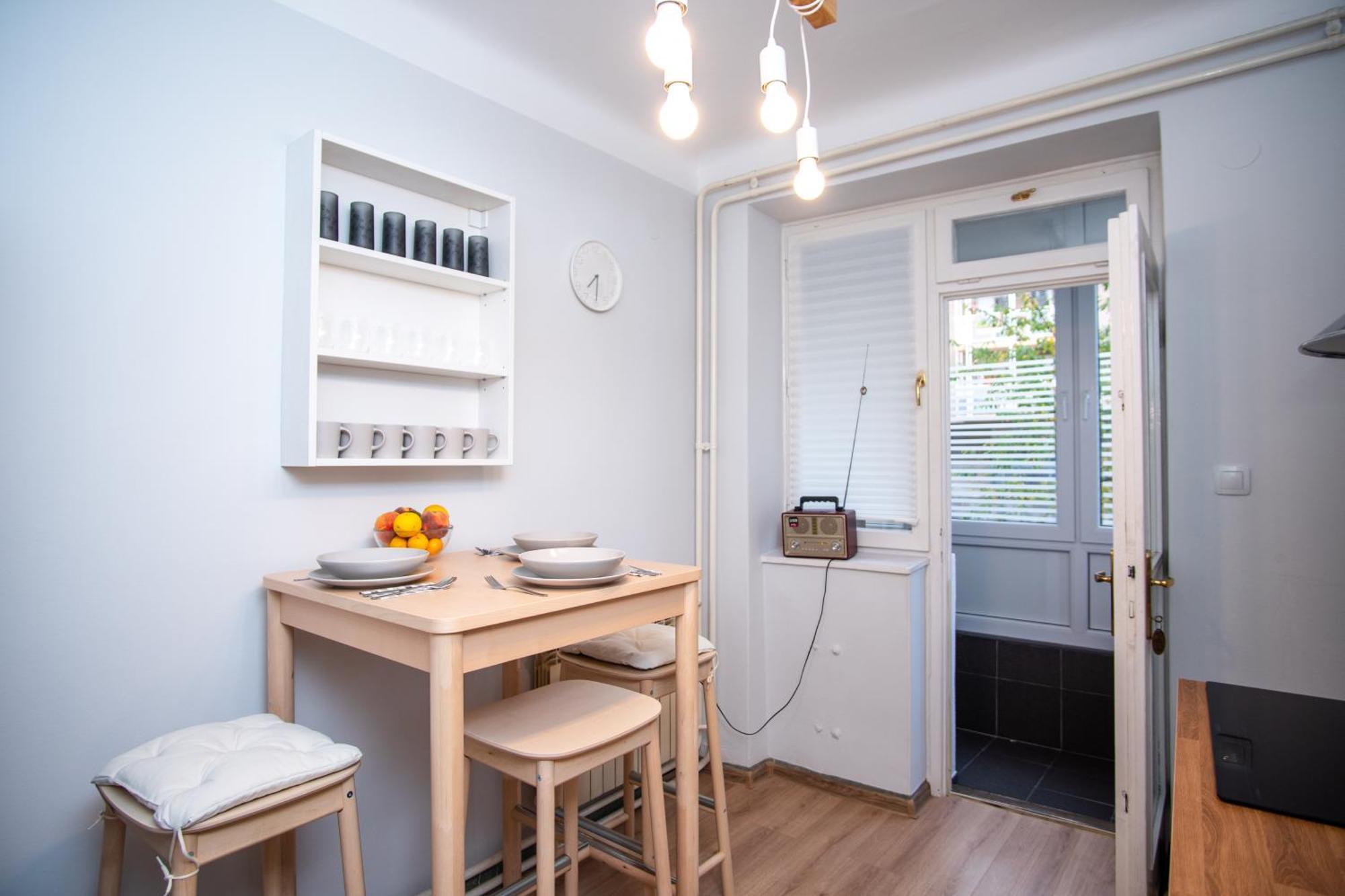 Downtown Lux Apartma